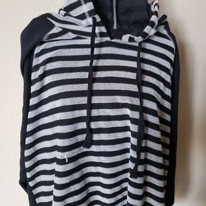 Sweat shirt
